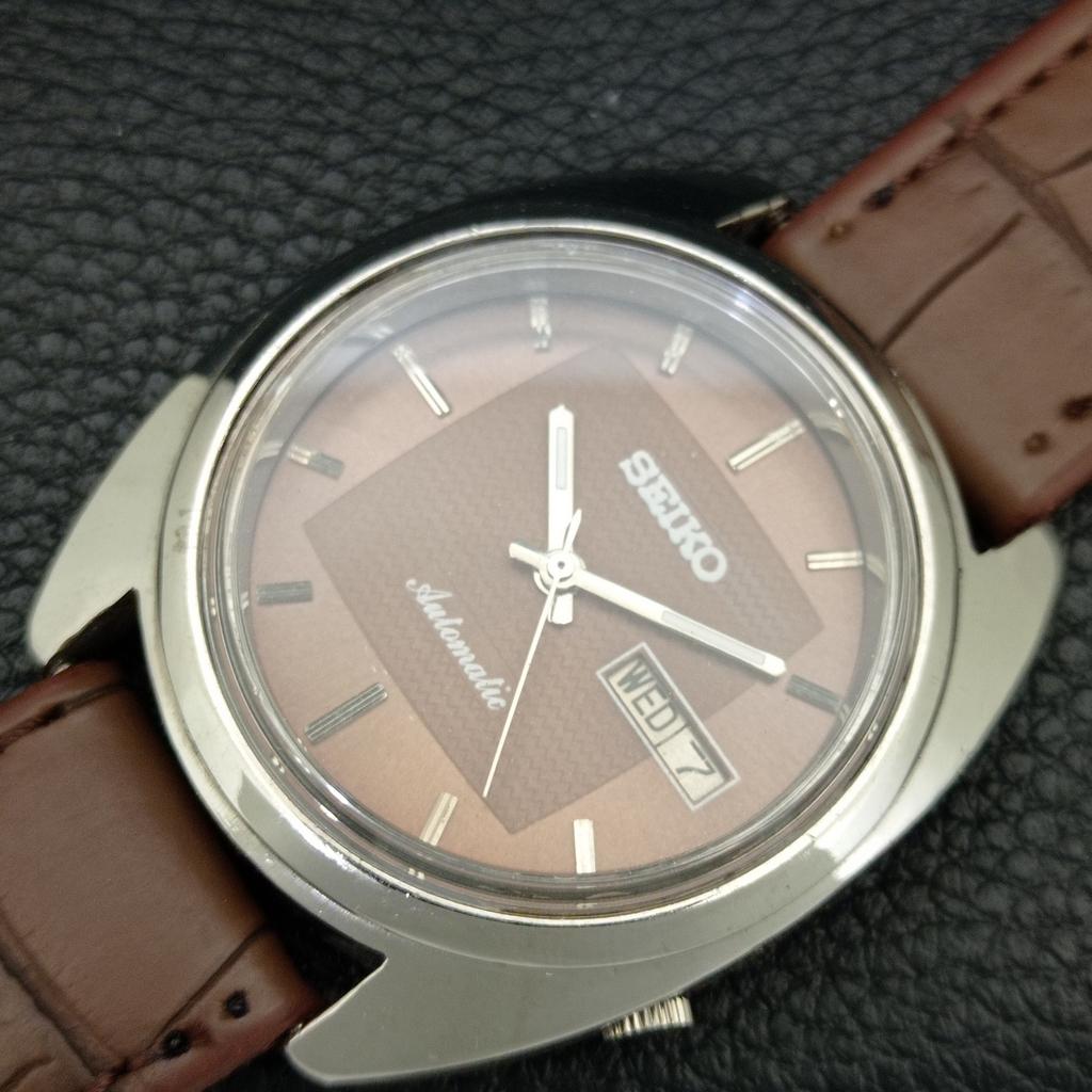 VINTAGE SEIKO AUTOMATIC 7009A JAPAN MENS BROWN COLOR DIAL WATCH A708542-1