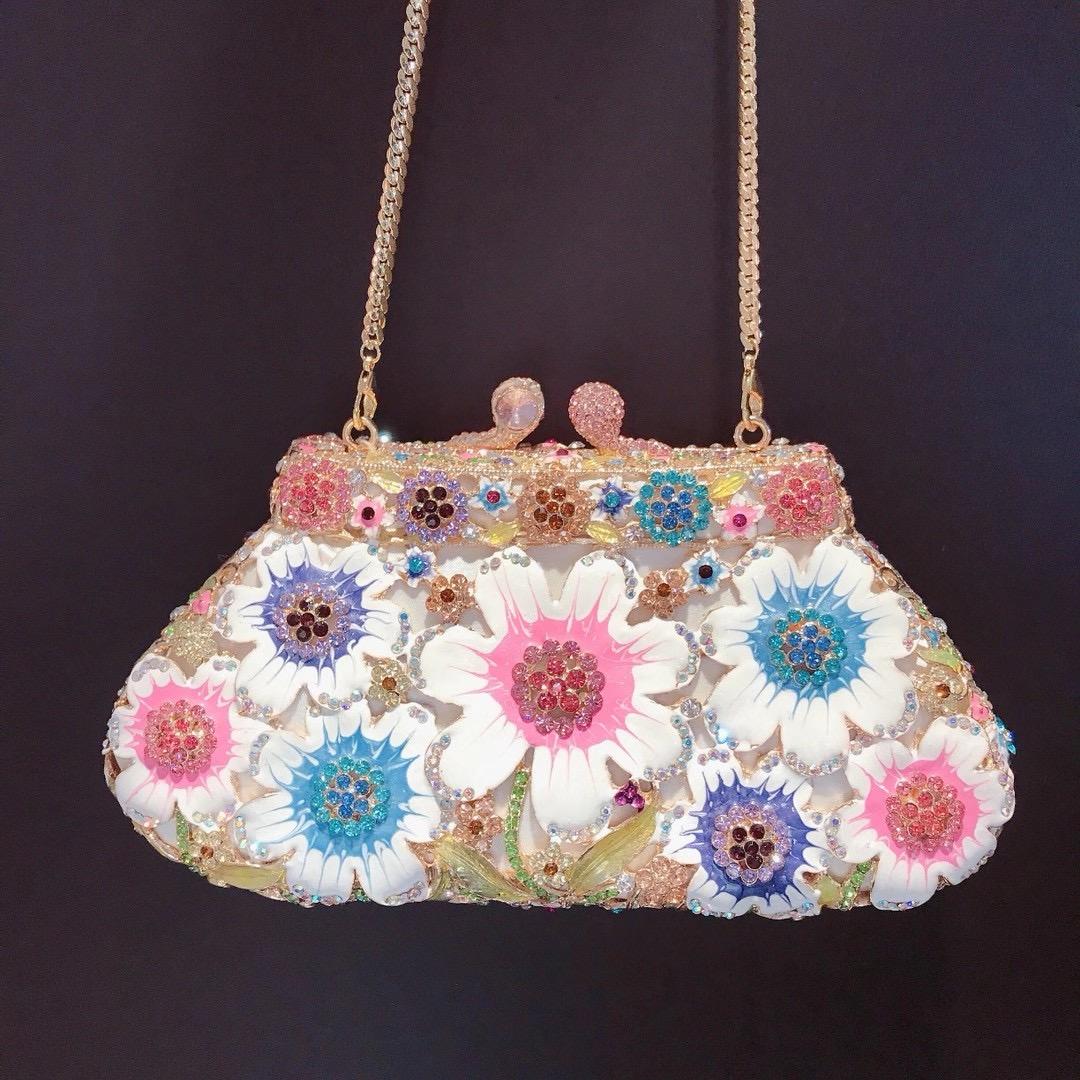 

Women’s 3D Flower Diamond Rhinestone Evening Purses And Handbag Multi-Colored 18 Colors Lady Dinner Banquet Cltuches Luxury Par 17cmX10.5cmX5.5cm