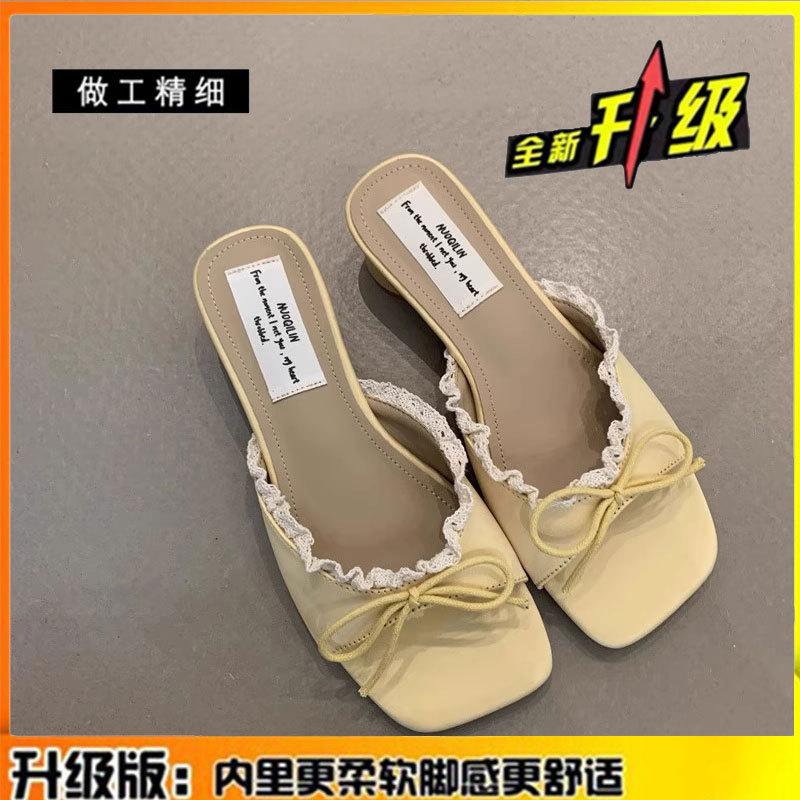 French bow square heel cool slippers women's outer wear 2025 summer new versatile temperament elegant thick heel one-word drag