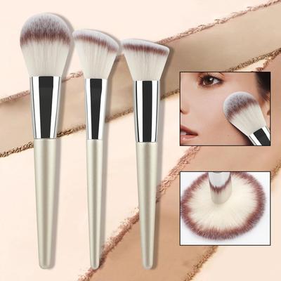 Pennello Angolato per Fondotinta e Contouring con Testa Rotonda, Setole Morbide, Strumento per Trucco con Illuminante e Cipria.