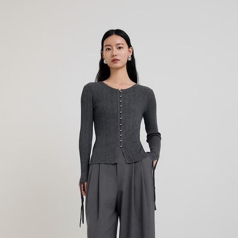 Ge Jin Women's V-Neck Knit Cardigan
