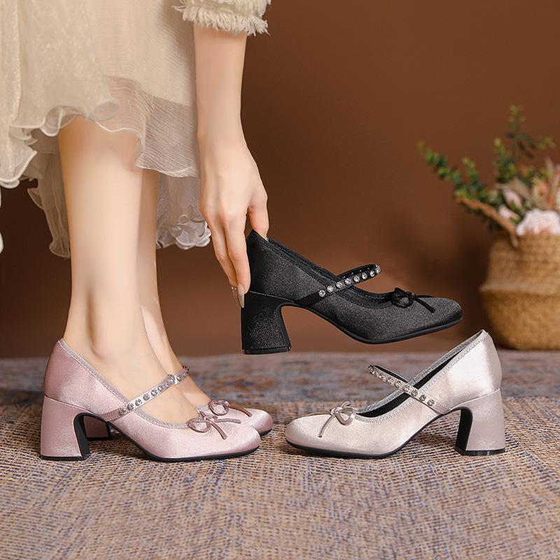 Søt sløyfe Høye hæler Rhinestones En-stropp Damesko Rund tå Mary Jane-sko