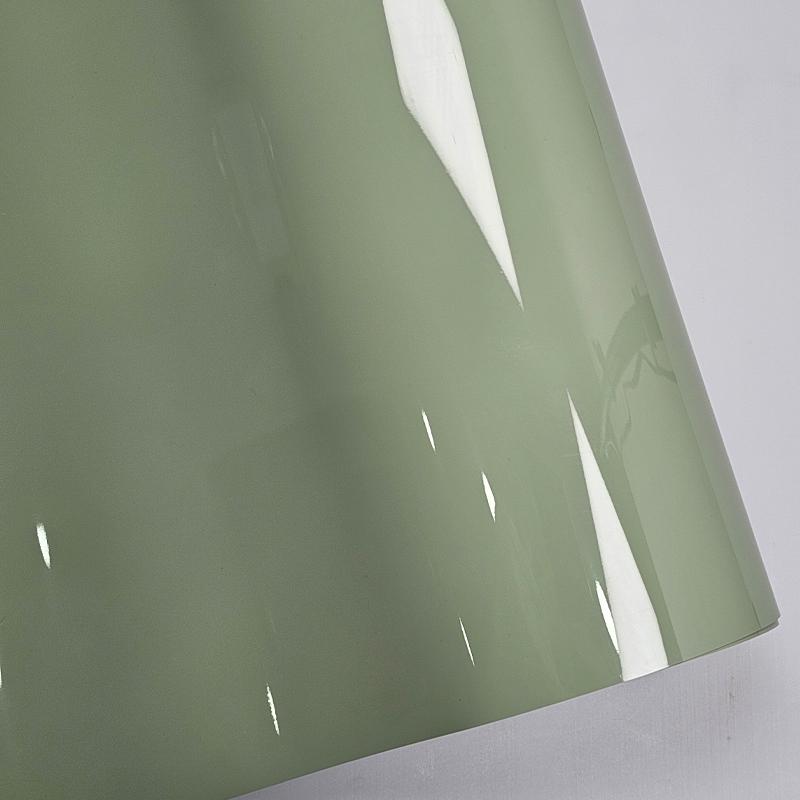 

Високоглянцевий зелений клейкий вініл кольору хакі для автомобільних наклейок Наклейки для тюнінгу автомобілів Аксесуари для транспортних засобів Наклейка Обгортання плівкою Деталі кришки 30CMX100CM світло-зелений колір