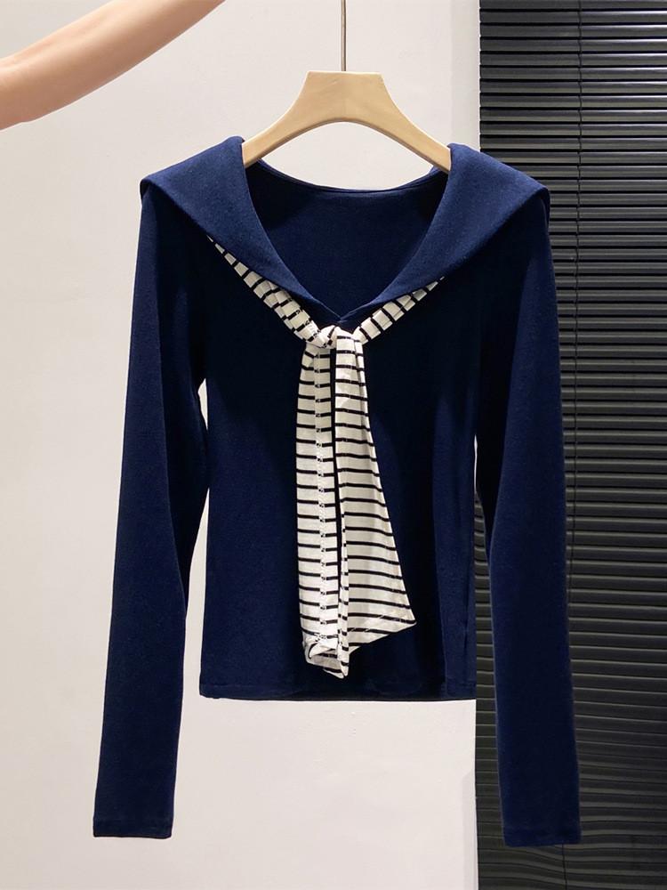 Minimalist Long Sleeve T Shirt For Women With Striped Pattern And Crew Neck For Casual Wear