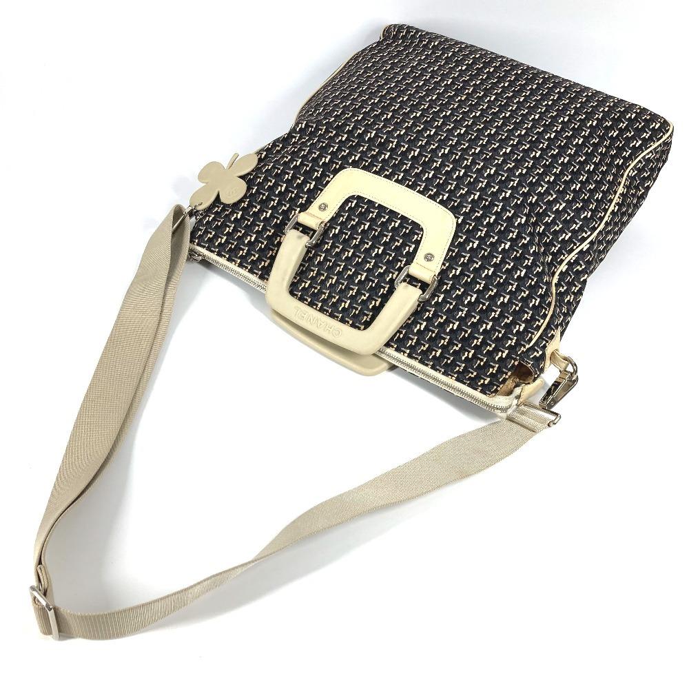 CHANEL Clover logo 2-way bag Handbag Vertical Tote Crossbody Shoulder Bag