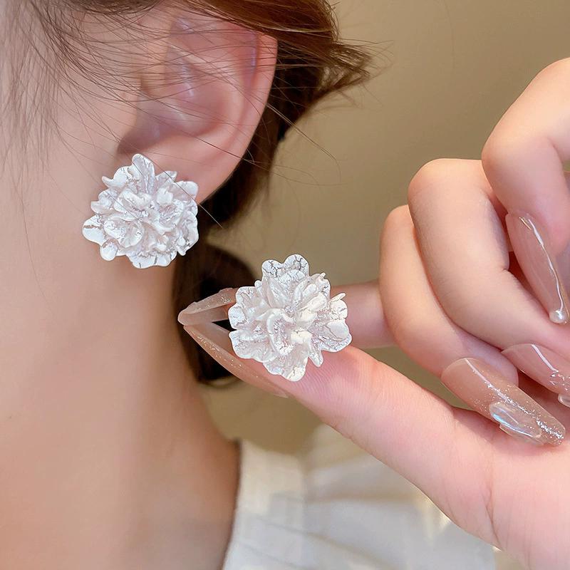 3D Pink White Flower Earrings for Women Imitation Pearl Acrylic Blooming Gardenia Stud Earrings Cute Jewelry Yellow Purple