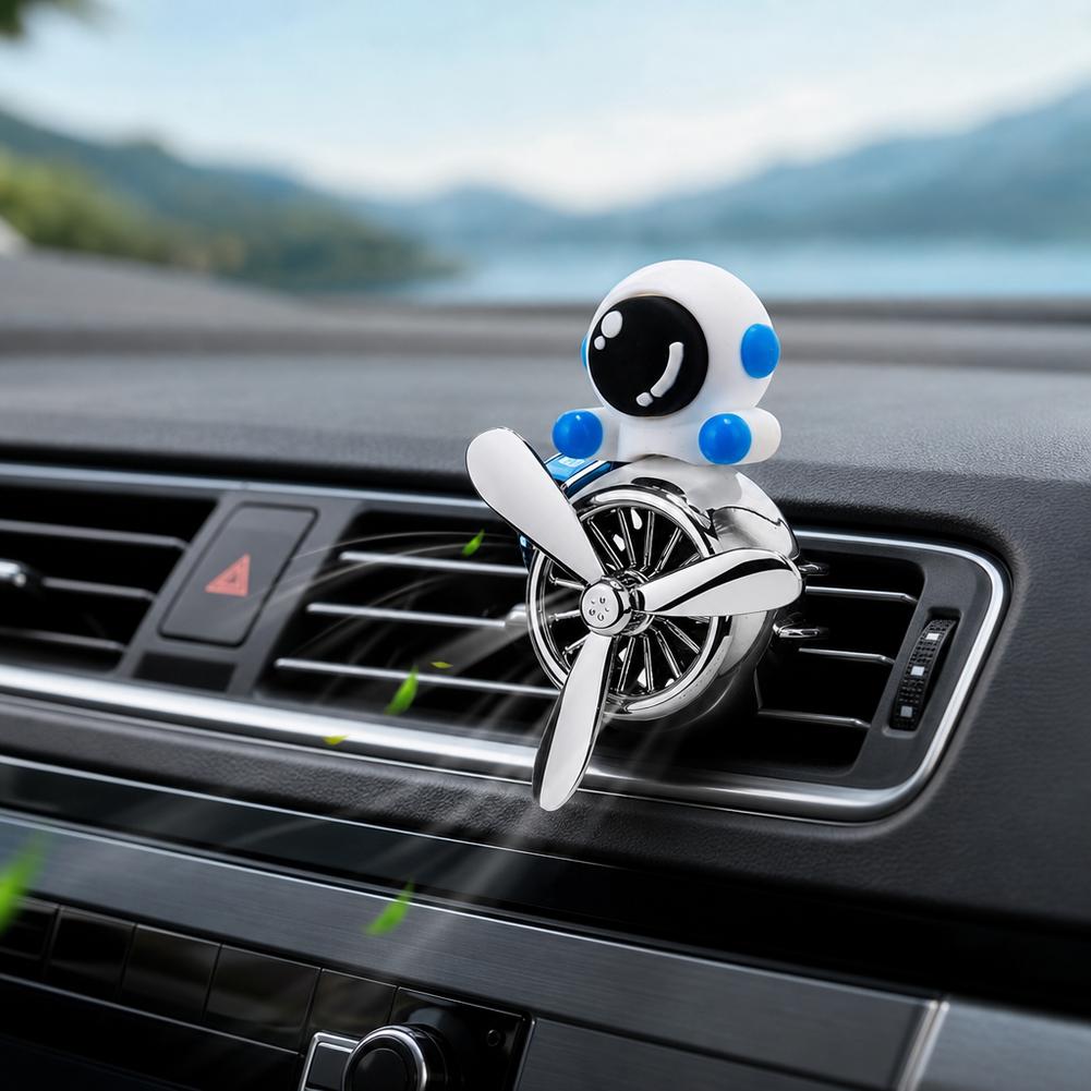 Car Air Outlet Perfume Clips Cartoon Astronaut Aromatherapy Clip Interior Accessories Air-Freshener Interior Perfume Diffuser