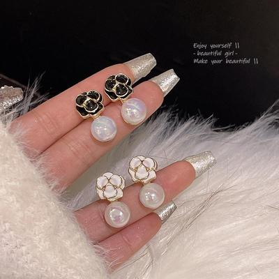 Ohrringe mit Farbverlauf-Perlenblume - 925er Silber Leichter Luxus Nischendesign für Frauen
