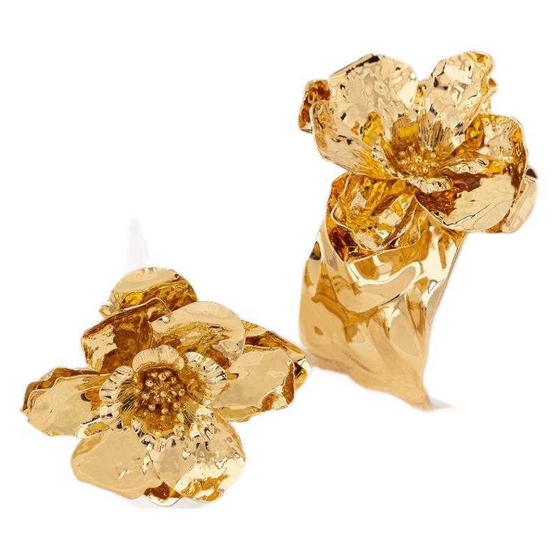 Exquisites 3D-Blumenarmband-, Ring- und Ohrring-Set: Einzigartiges Design mit hochwertiger Verarbeitung. Perfekt als Geschenk.