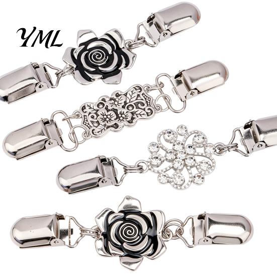 Gold Silver Cardigan Holders 4Pcs Vintage Sweater Clips for Women Girls, Retro Floral Clips, Elegant Scarf Clasps Clothing Decoration Shawl