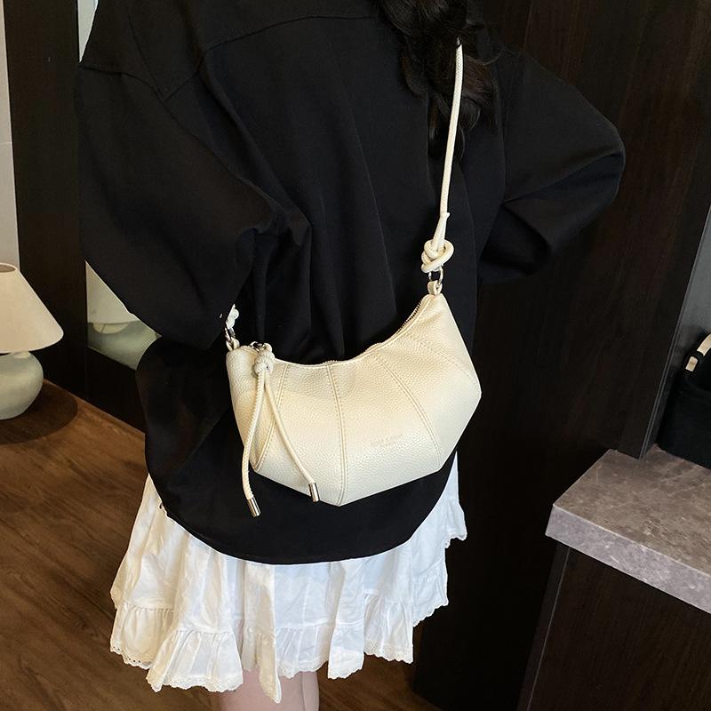 New Bag Women's Casual Fashion Shoulder Bag Solid Color Messenger Bag