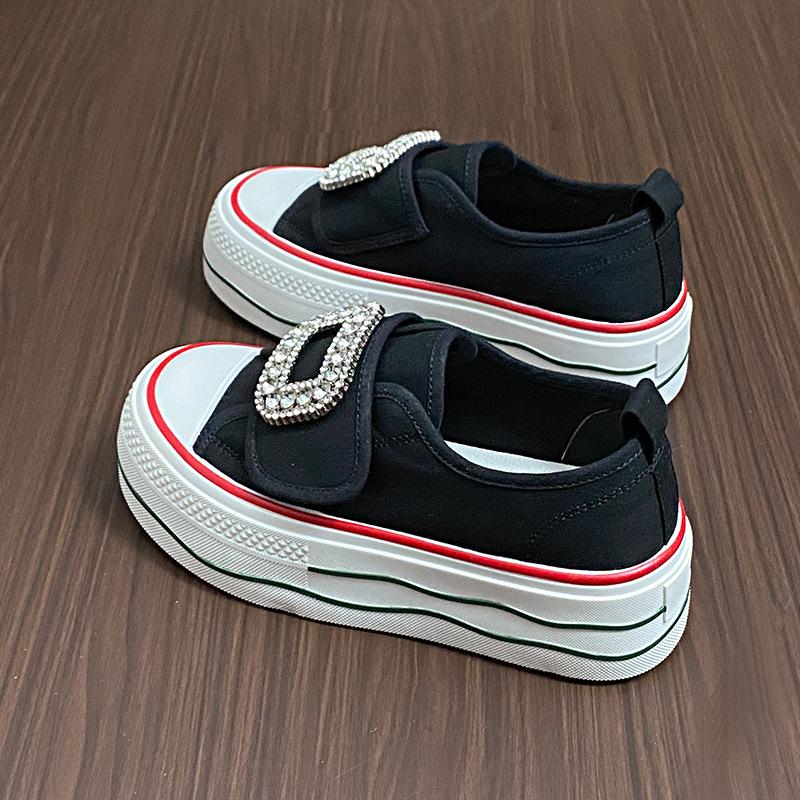

Internet celebrities with the same Velcro canvas shoes women s shoes 2025 summer new thick-soled low-top versatile explosive casual board shoes 35