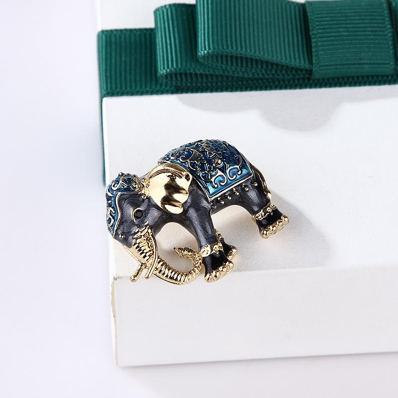 Creative Lovely Enamel Elephant Animal Brooch for Women Man Pins Clothes Backpack Accessories Jewelry Gifts