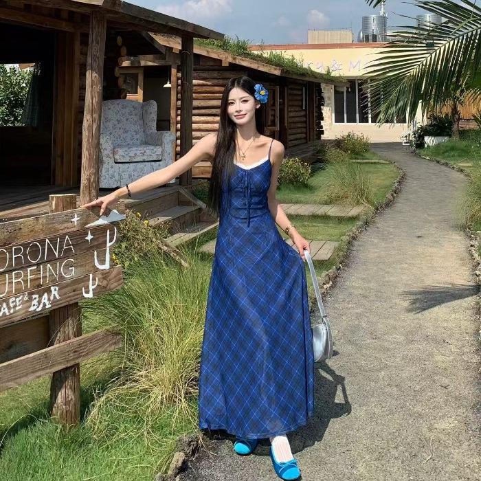 

Summer French deep sea blue V-neck A-shaped skirt waist thin satin luster beautiful elegant suspender dress S синий