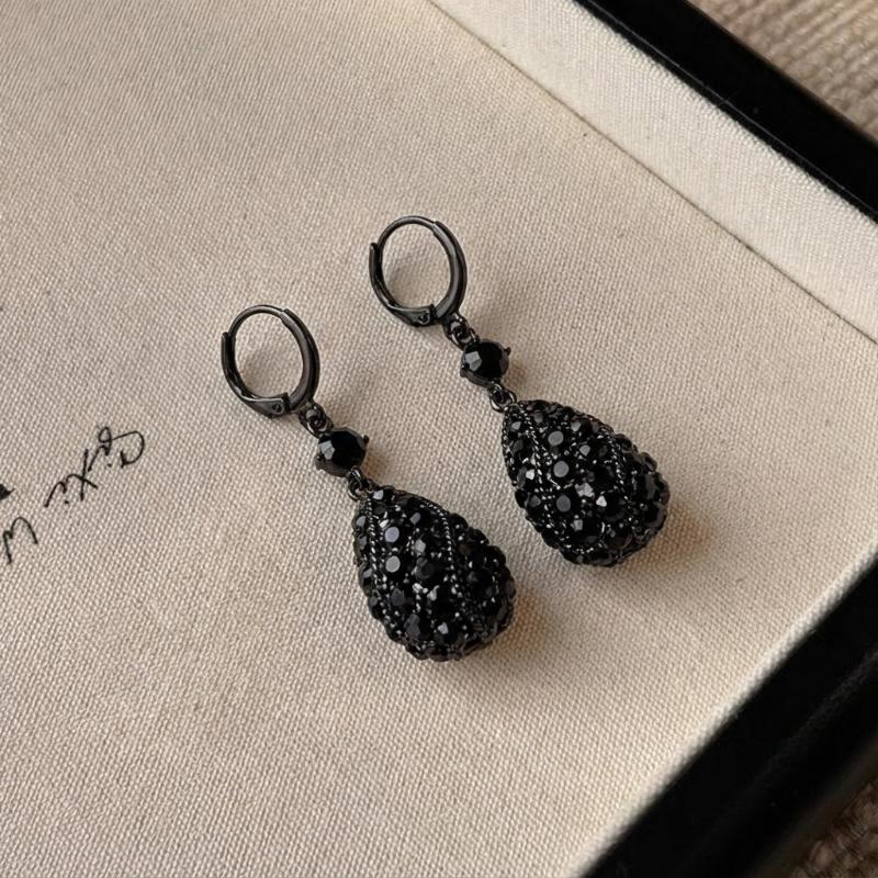 

Light Luxury Fashion Black Inlaid Zircon Water Droplet Shaped Pendant Earrings, Suitable for Women s Holiday Party Jewelry Gifts