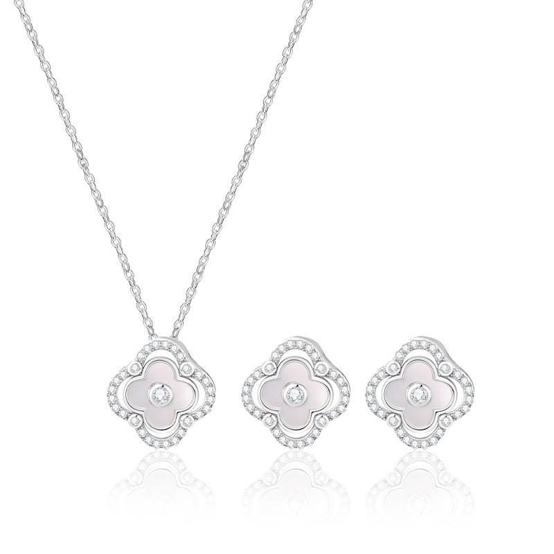 Elegant Clover Copper Alloy Necklace Earring Set Women Minimalist Luxury Pendant Chain With O-Link