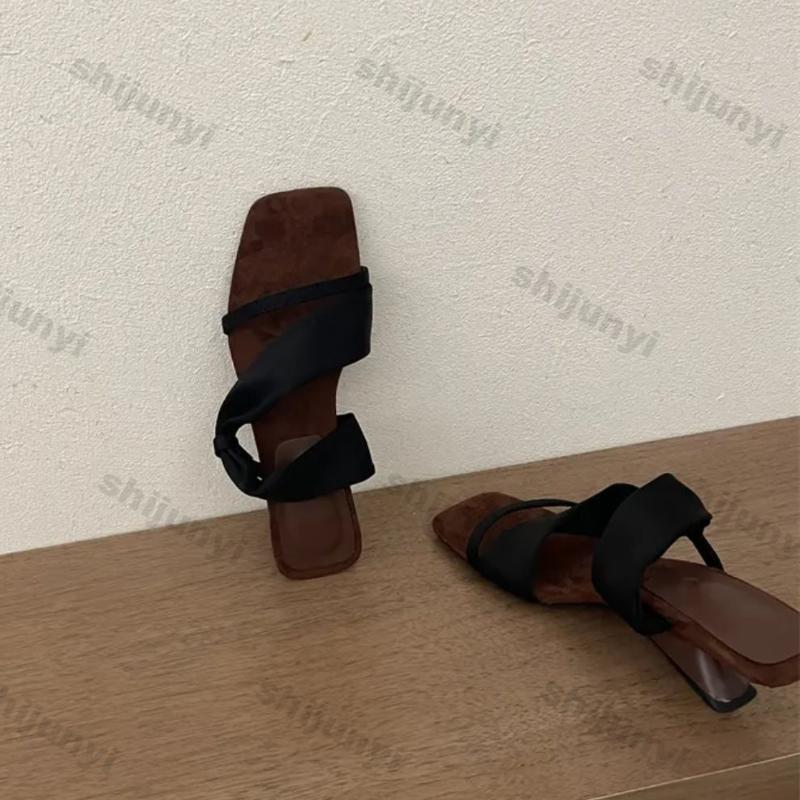 Fashion Women's Sandals 2025 Summer New Outdoor Fashion Lightweight Slip On Slippers Luxury Comfortable Sexy Elegant Medium Heel Shoes