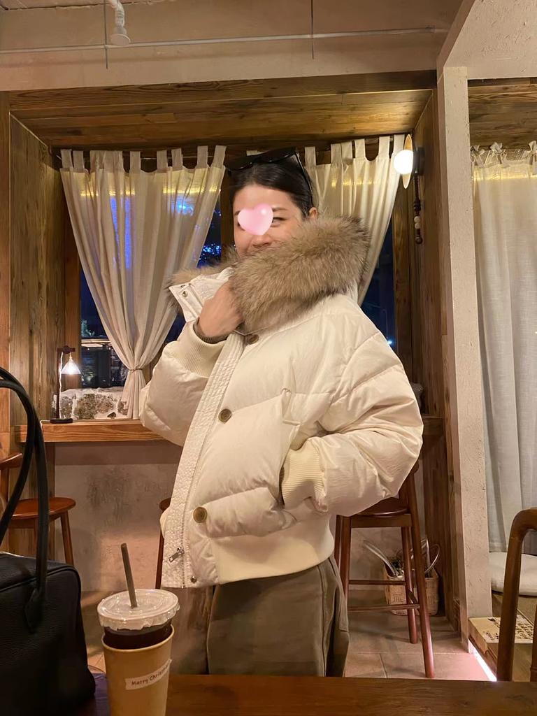 Yu Yan, winter explosion hooded raccoon fur collar small short white duck down jacket warm retro jacket women