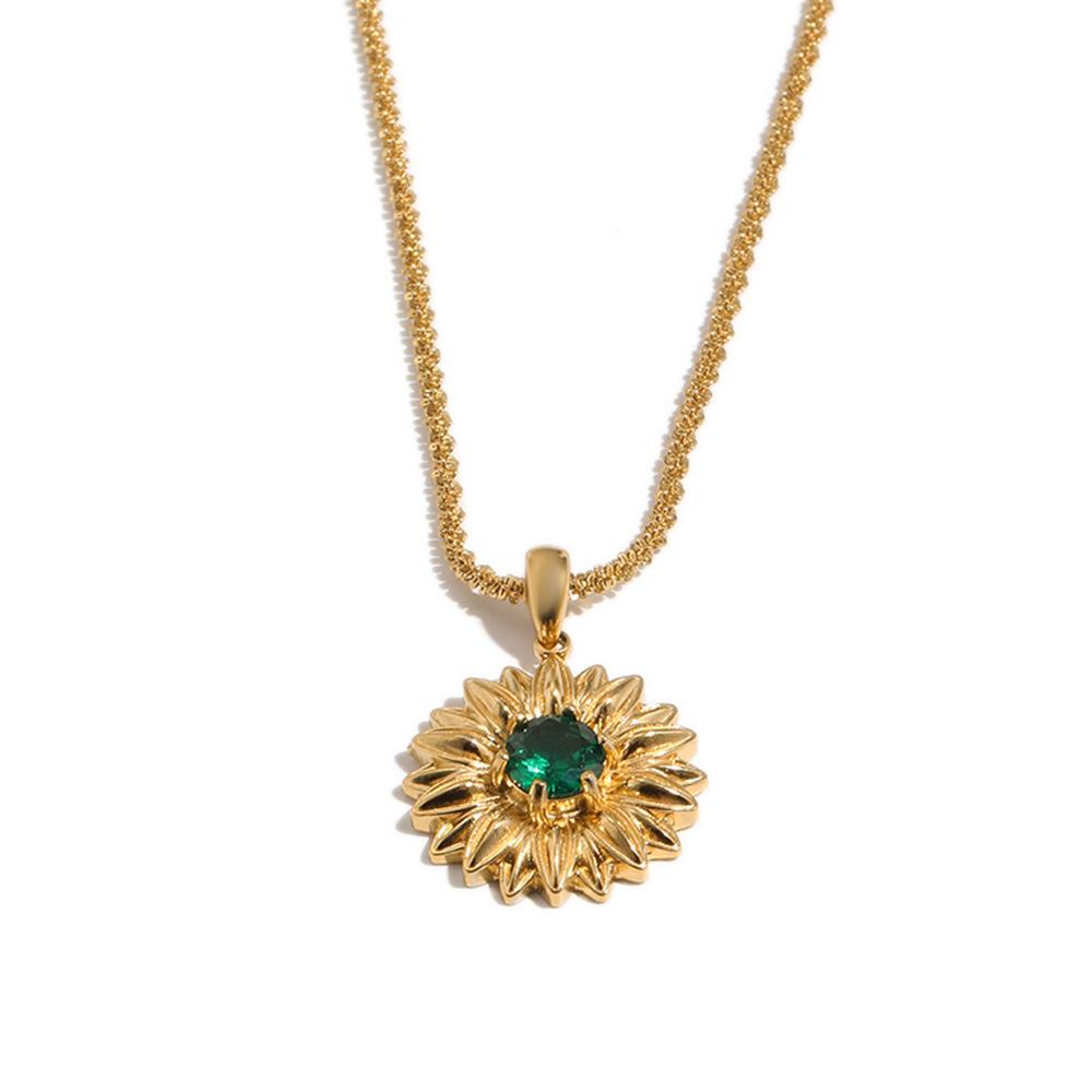 Vintage Stainless Steel Sunflower Pendant Necklace for Women Delicate 18K Gold Plated Zircon Flower Charm Necklaces Boho Jewelry