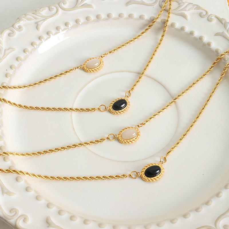 18K Gold Titanium Steel Twist Chain Pendant Necklace - Retro Hip Hop Clavicle Jewelry for Women
