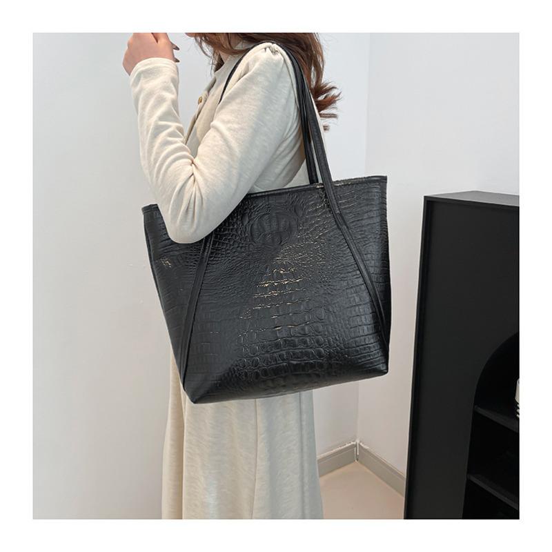 European Retro Crocodile Print Faux Leather Tote Bag for Women, Spacious Vintage Style Shoulder Handbag, Casual Daily Commute Work Bag CLE