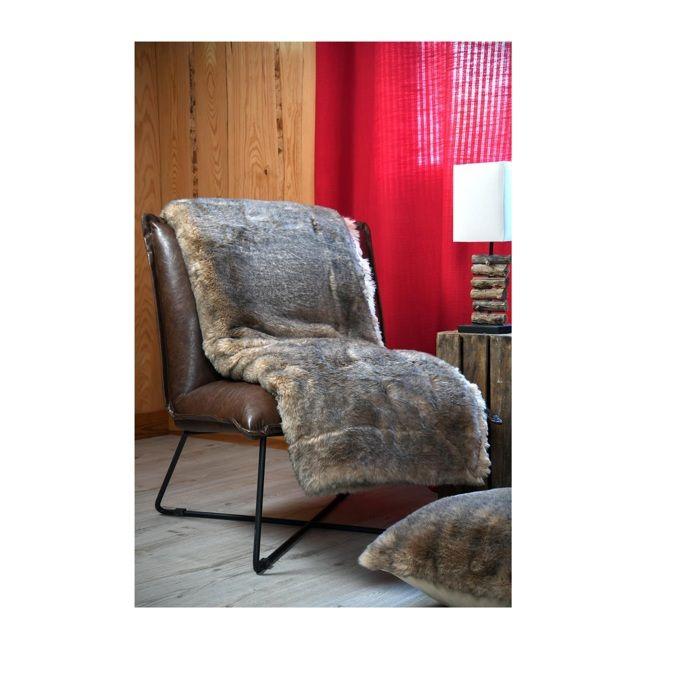 Plaid a poils doux 130 x 160 cm Megeve brun