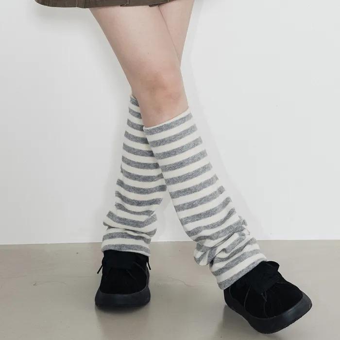 Striped Soft Leg Warmers_Gray