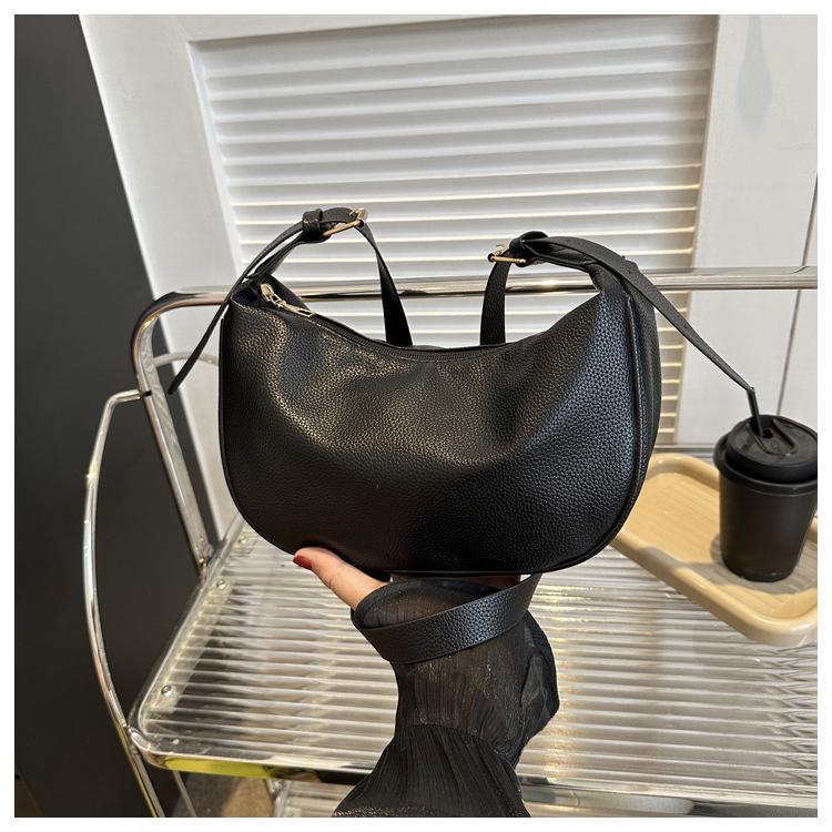 

2023 Осенняя Модная Женская Однотонная Текстурированная Сумка Тоут на Плечо и через Плечо чёрный