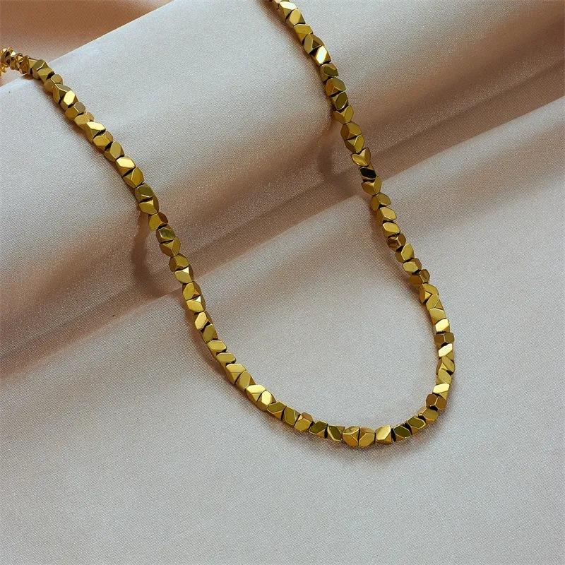 Fashionable Irregular Square Necklace with Gold and Broken Silver, A Few Pairs of Cut Bead Necklaces for Women 40CM