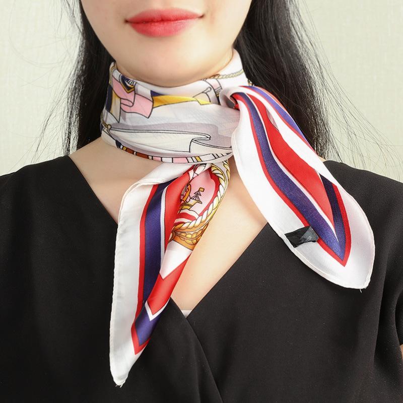 Silk scarf small square scarf women's scarf neck cover neck French winter early spring versatile Korean version decorative scarf neck protection scarf