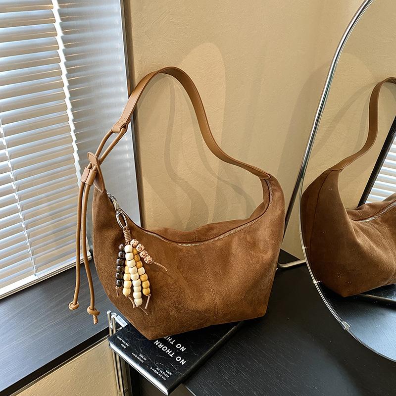 Casual commuting 2025 new tote bag autumn suede large capacity Internet celebrity explosion fashion shoulder messenger bag