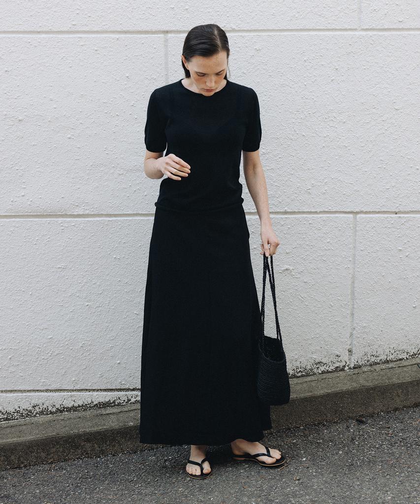 Beullaengkeulumumeon Sheer Half Knit_Black