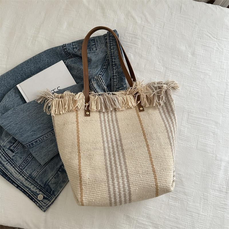 Stylish Large Capacity Canvas Tote Bag For Students Class Commuter Trendy Handbag