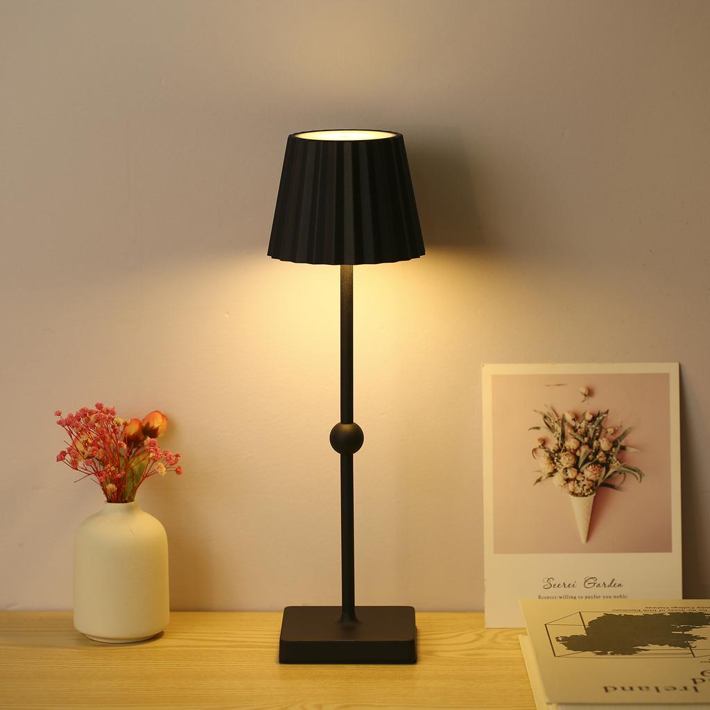 Bedroom Eye Care Rechargeable Desk Lamp Bedside Lamp Touchable Ambient Night Light