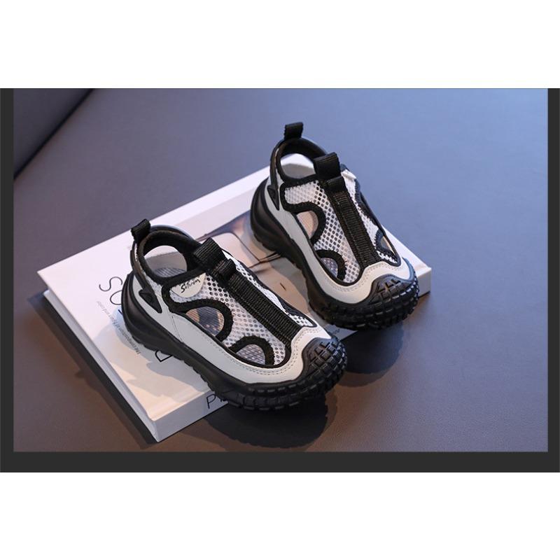 New summer outdoor casual sports sandals, hollow breathable mesh shoes for girls