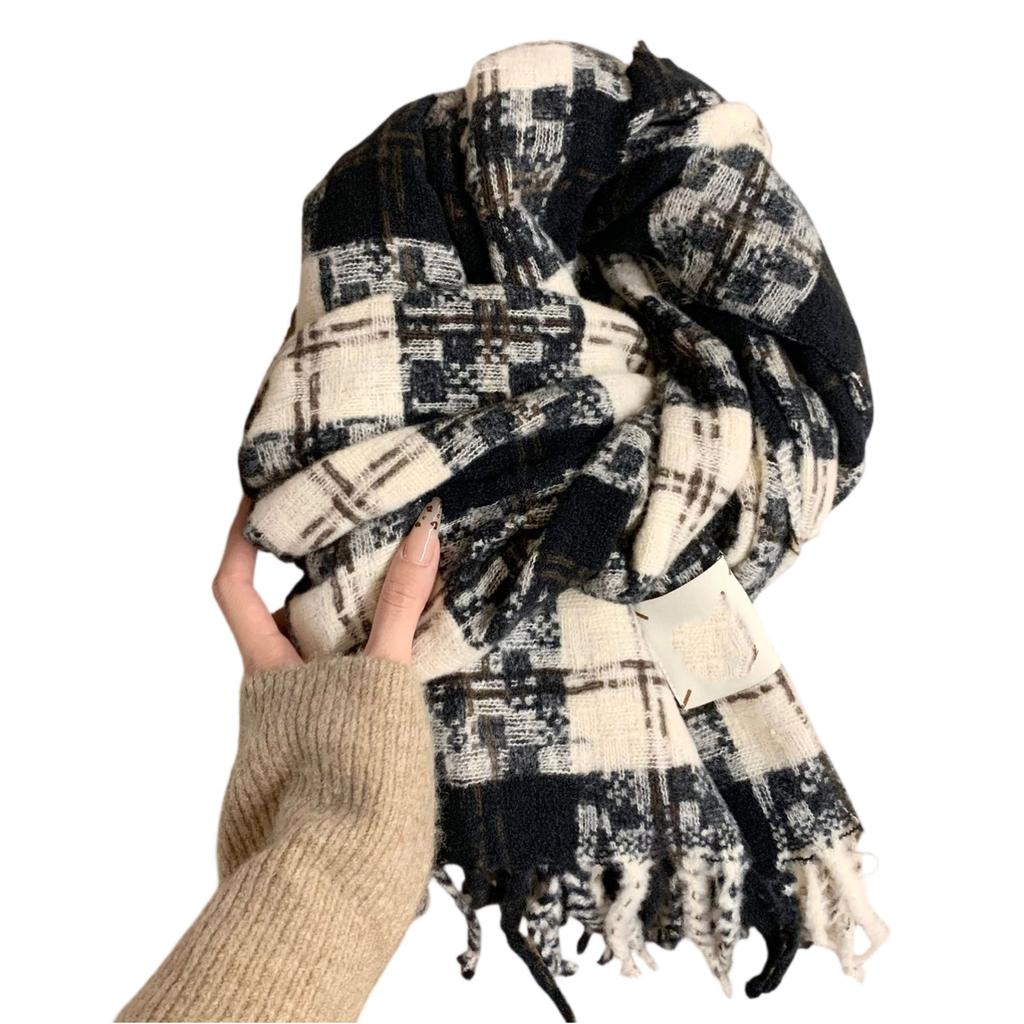 Women's Fashionable Versatile Warm Thickened Scarf Tassel Wrap
