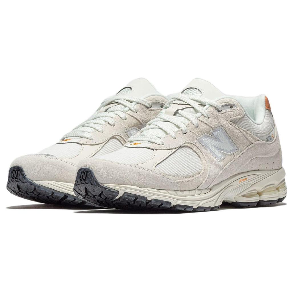 New Balance 2002R Reflection Sepia Unisex Sneakers White Sea-Salt M2002REC