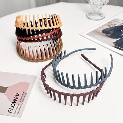 Buntes gezahntes Gesichtshaarband Modisches Kunststoff Matt Rutschfestes Stirnband Druck Pony und Abstehende Haare Accessoire