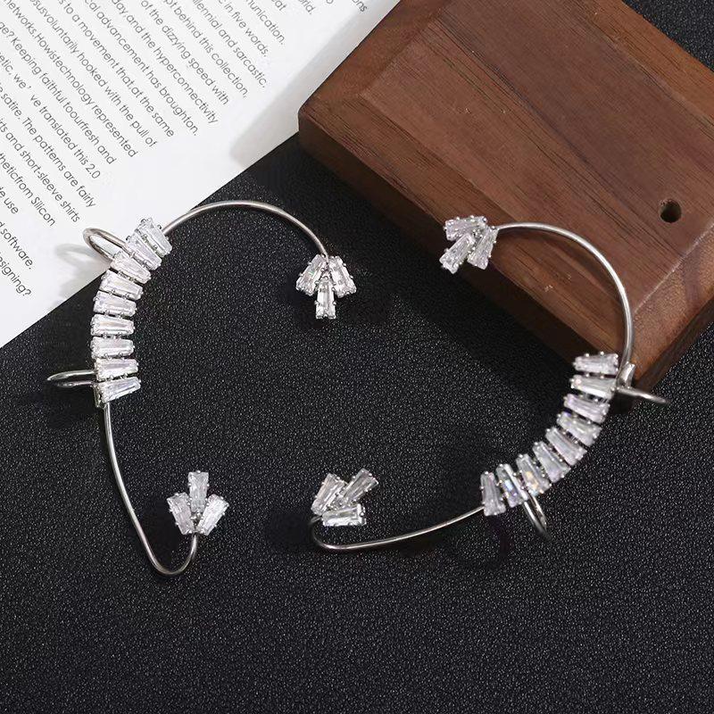 High-End Rhinestone Butterfly & Star Tassel Ear Cuff with Zirconia - No Piercing Required