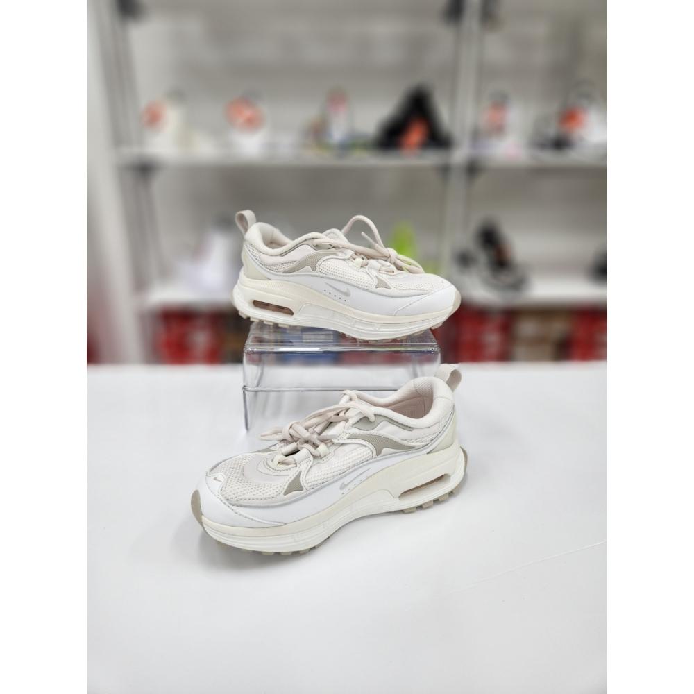 

Nike [Nike] Women s Air Max Bliss Running Shoe FD1453 030