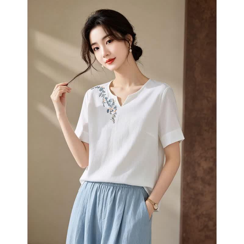 D.F.DEAR Women's Embroidered V-Neck Half Sleeve Blouse