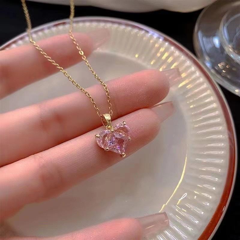 Cute Sweet Gold Color Crystal Heart Pendant Necklace for Women Temperament Party Chokers Jewelry Colorfast Gift