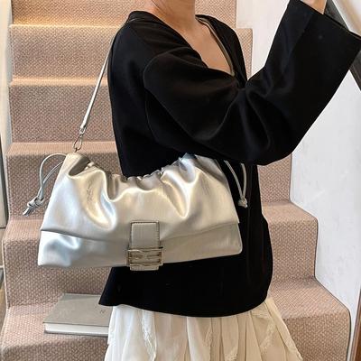 Tasche mit großem Fassungsvermögen Damen Sommer neue Mode Nischendesign Umhängetasche einzelne Schulter Achsel gefaltete Tasche