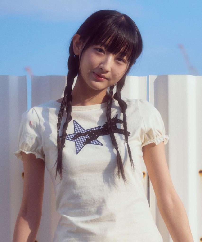 Loginaenloji Starry Unicorn Patch T-Shirt Cream