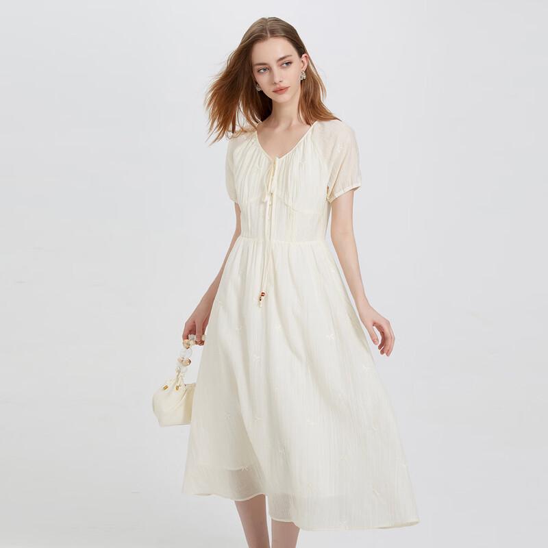 V-Neck Embroidered Short-Sleeve Midi Dress M