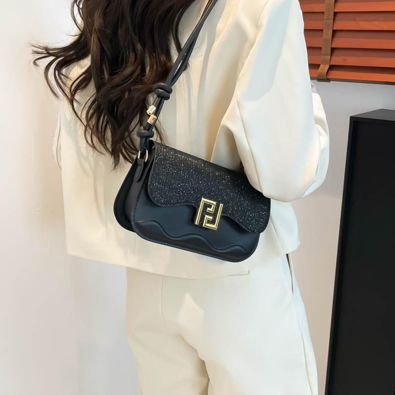 Foreign Order Advanced Texture Versatile Small Bag Women's Bag 2025 New Fashion Chain Small Square Bag Commuter Messenger Bag Tide