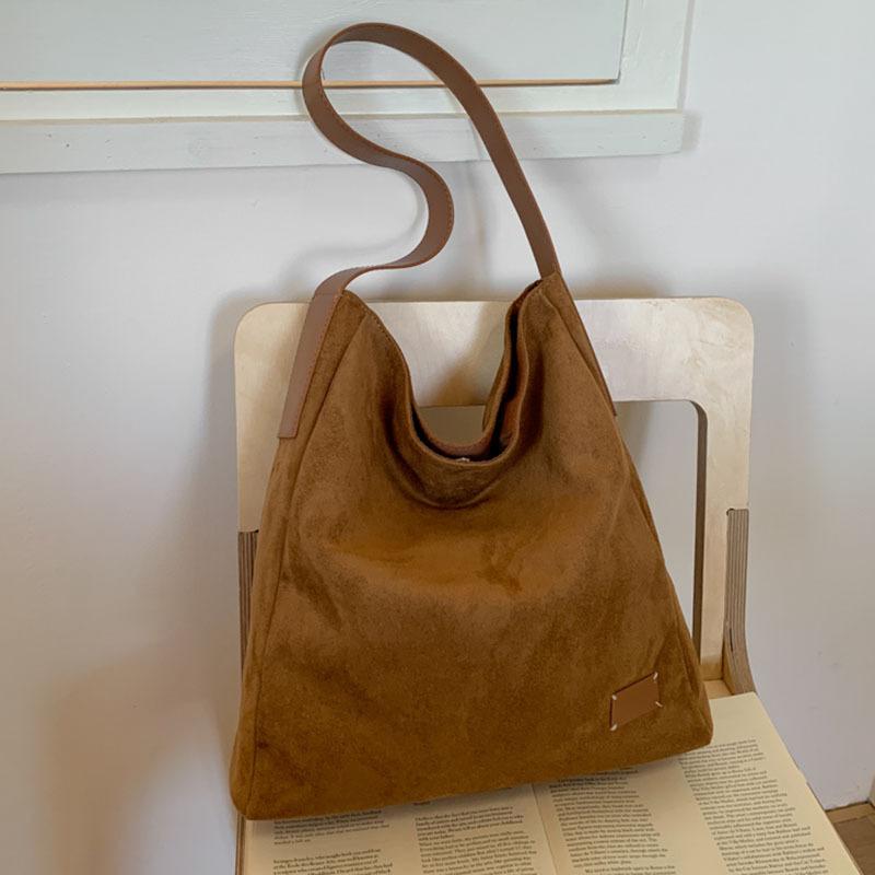 Retro Texture Matte Bag, New Shoulder Messenger Bag, Underarm Tote Bag, Large-capacity Women's Bag.