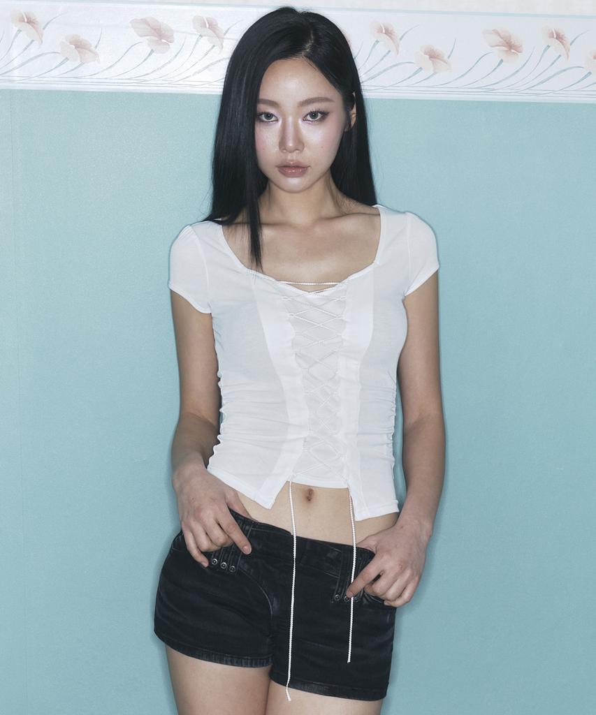 Peullijeunopallou Heren Corset Short Sleeve Top (Ivory)
