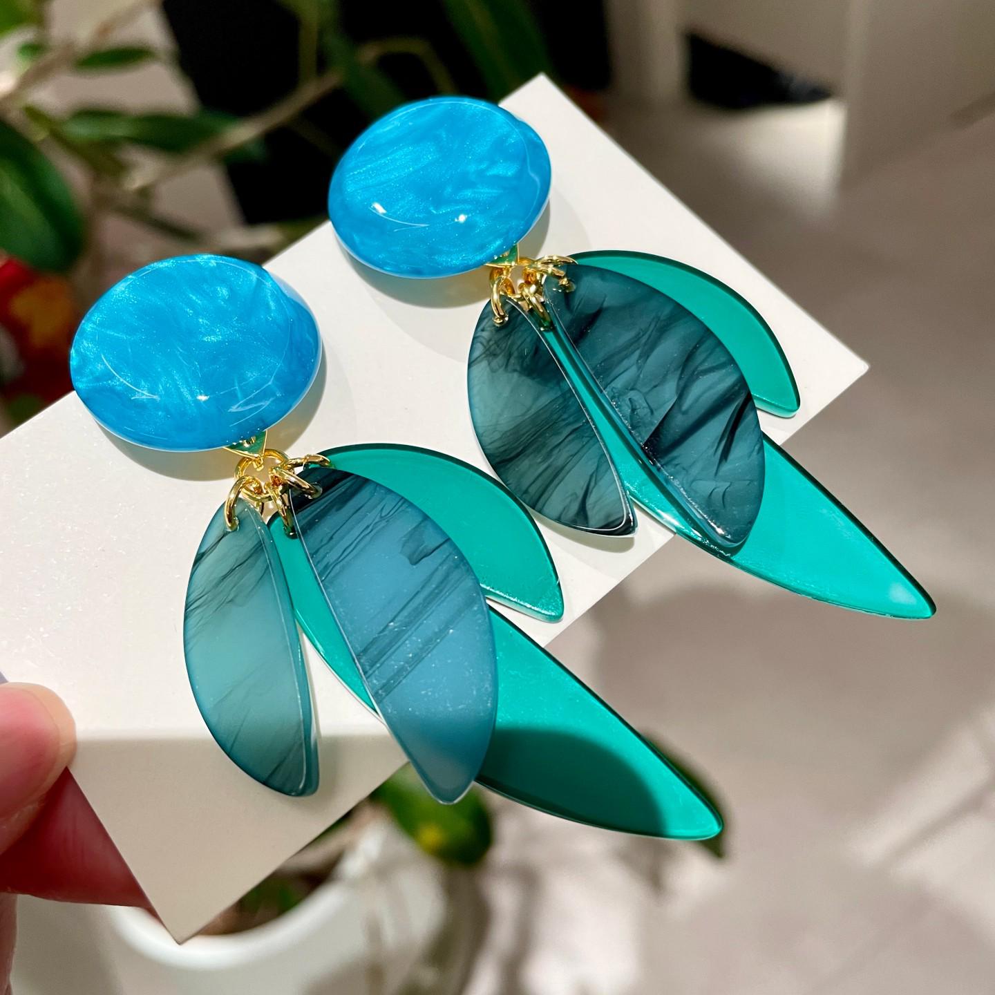 

Handmade Pop Art Blue-Green Leaf Stud Earrings for Women