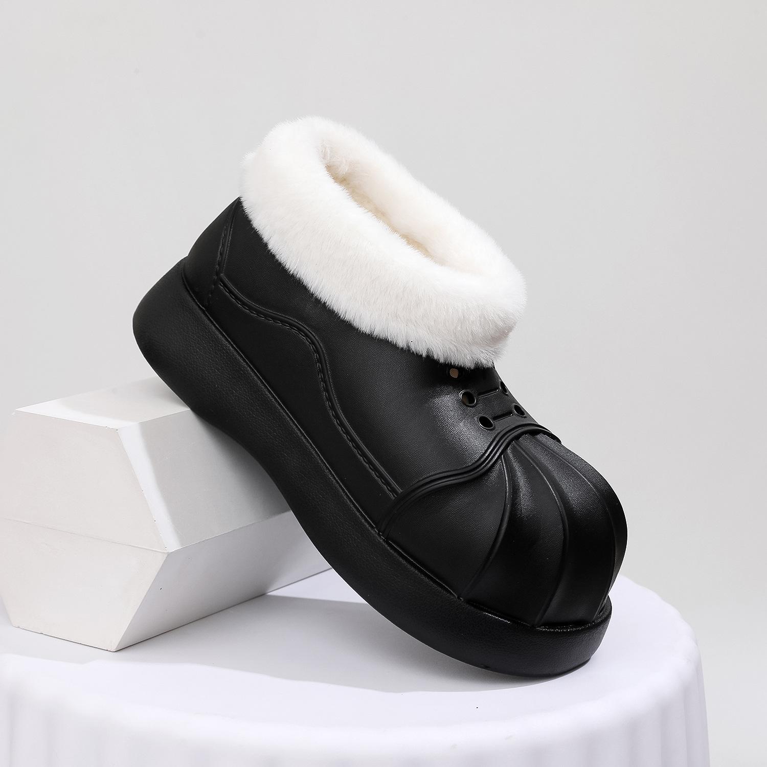 

Зимние женские зимние ботинки на толстой подошве. Короткие плюшевые и толстые нескользящие хлопковые тапочки для женщин 2023 года. 36-37 чёрный